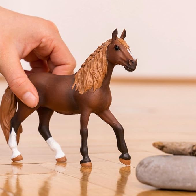 Schleich Horse Club 2023 Authentic Majestic Peruvian Pasos Mare Horse Figurine - Realistic Detailed Riding Horse Mare Toy for Boys and Girls Imagination and Play, Highly Durable Gift for Kids Ages 5+ - Figurio