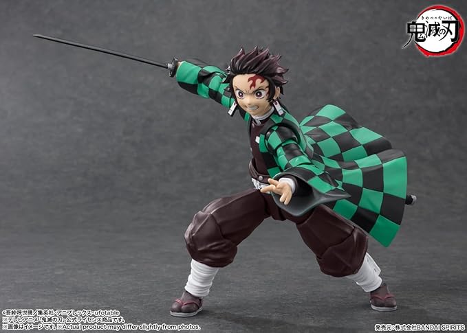 TAMASHII NATIONS - Demon Slayer: Kimetsu no Yaiba - Tanjiro Kamado, Bandai Spirits S.H.Figuarts Action Figure - Figurio