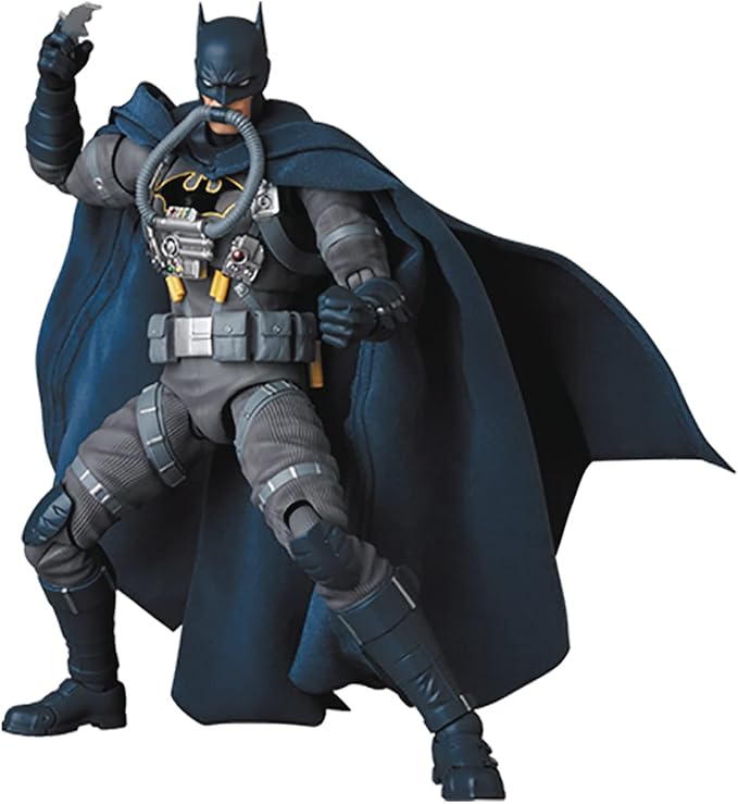 Medicom DC Comics: Batman Hush: Stealth Jumper Batman Mafex Action Figure, Multicolor - Figurio