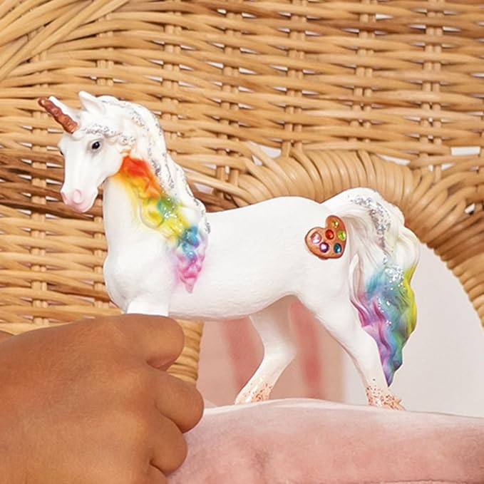 Schleich bayala Mythical Rainbow Love Unicorn Mare Figurine - Featuring Glittery Decorated Details and with Shiny Spiral Horn, Imaginative Fun and Durable Toy for Girls and Boys, Gift for Kids Ages 5+ - Figurio