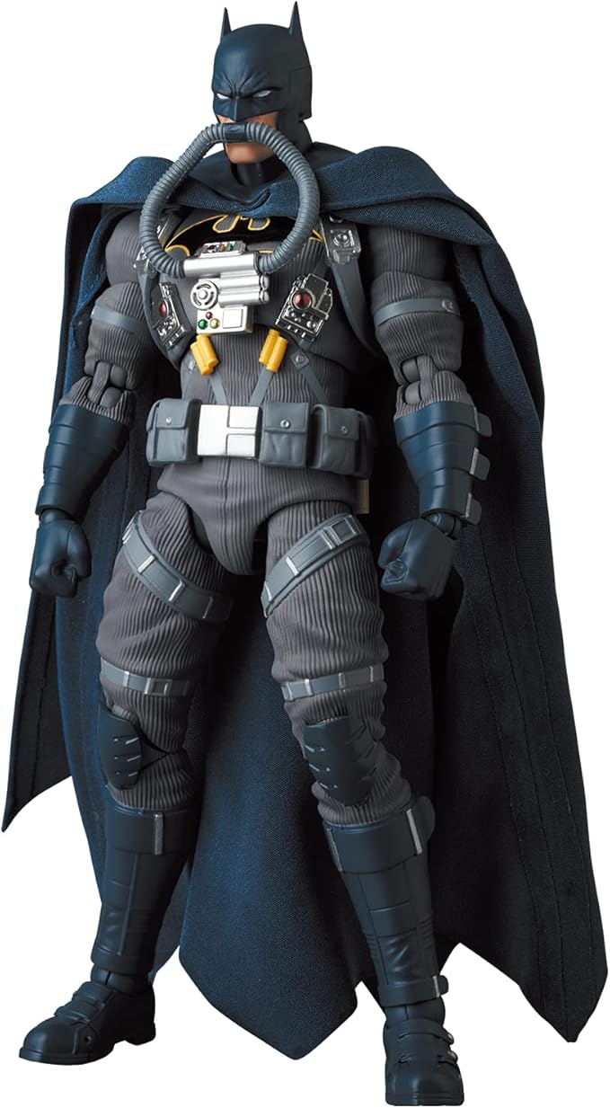 Medicom DC Comics: Batman Hush: Stealth Jumper Batman Mafex Action Figure, Multicolor - Figurio