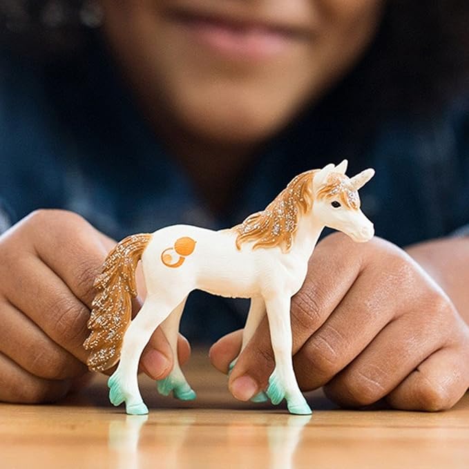 Schleich bayala, Unicorn Gifts for Girls and Boys Ages 5-12, 6-Piece Set, Collectible Unicorn Foal Toys, Fruit & Gold Unicorn Foals - Figurio