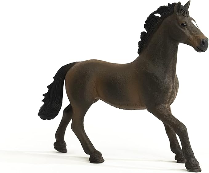 Schleich Horse Club Oldenburger Stallion Horse Figurine - Detailed Horse Toy in Spirited Pose, Durable for Education and Imaginative Play for Boys and Girls, Gift for Kids Ages 5+ - Figurio