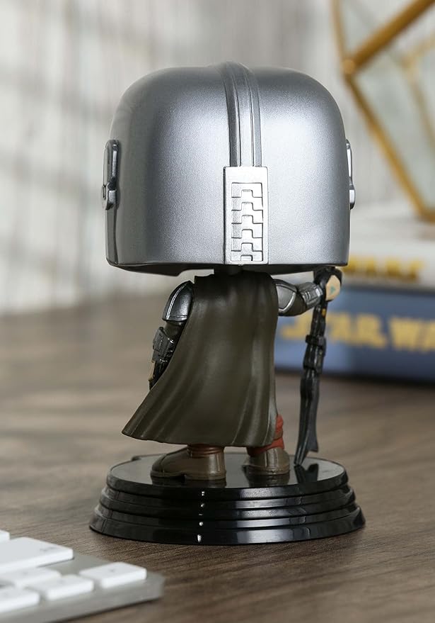 Funko Pop! Star Wars: The Mandalorian Action Figure, The Mandalorian Vinyl Bobblehead - Figurio