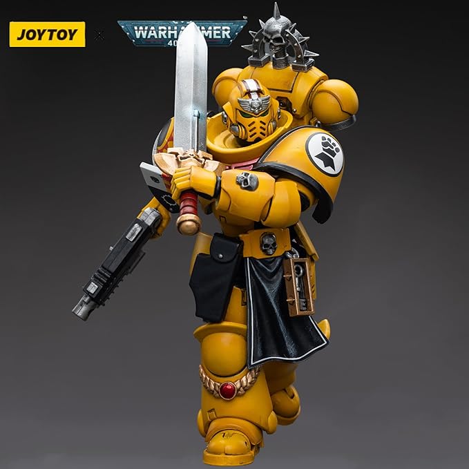 JOYTOY 1/18 Warhammer 40,000 Action Figure Imperial Fists Lieutenant with Power Sword Collection Model (4.8 inch) - Figurio