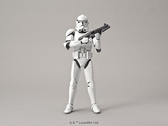 "Bandai Hobby Star Wars 1/12 Plastic Model Clone Trooper ""Star Wars""", white (BAN207574) - Figurio