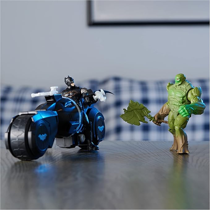 DC Comics, Batman and Swamp Thing Armory Attack Batcycle Set, Exclusive Armored Batman and Swamp Thing Action Figure with Accessories, Kids Toys for Boys and Girls Ages 4 and Up - Figurio