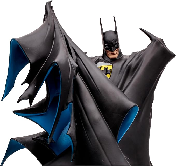 McFarlane Toys - DC Direct Batman by Todd McFarlane 1:8 Scale Statue - Figurio