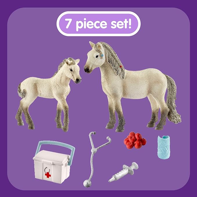 Schleich Horse Club, Horse Toys for Girls and Boys, Hannah's First-Aid Kit Horse Set with Icelandic Horse Toy, 7 Pieces, Ages 5+ - Figurio