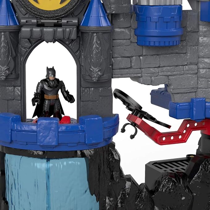 Fisher-Price Imaginext DC Super Friends Batman Toy, Wayne Manor Batcave Playset with Figure & Batcyle for Pretend Play Kids Ages 3+ Years (Amazon Exclusive) - Figurio