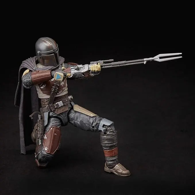 STAR WARS The Black Series The Mandalorian Toy 6" Scale Collectible Action Figure, Toys for Kids Ages 4 & Up - Figurio