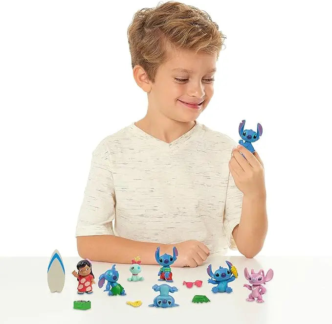 Disney’s Lilo & Stitch Deluxe Figure Set, 13-Piece Set, Officially Licensed Kids Toys for Ages 3 Up by Just Play - Figurio