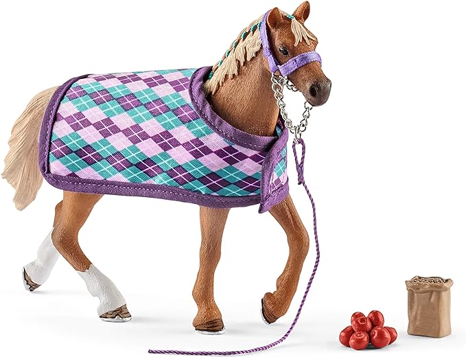 Schleich Horse Club, 4-Piece Playset, Horse Toys for Girls and Boys 5-12 years old English Thoroughbred with Blanket - Figurio