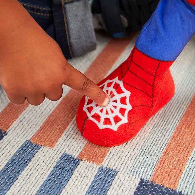 Spidey and his Amazing Friends Marvel Dance 'N Crawl Spidey, Interactive Plush Toy with 20 Phrases & Sounds, 2 Songs, Super Hero Toys for Kids 3 & Up - Figurio