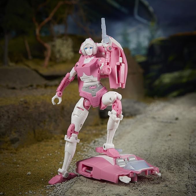 Transformers Toys Generations War for Cybertron: Earthrise Deluxe WFC-E17 Arcee Action Figure - Kids Ages 8 and Up, 5.5-inch - Figurio