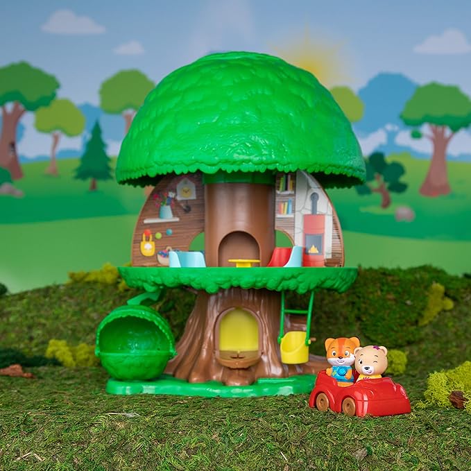 BANDAI V700200 Timber Tots by Klorofil-Magic Tree House with 2 Figures-Eliot from The Fox Ruby from The Bear Family-Early Learning pre-School playset & Activity Toy-Retro Toys-V700200 - Figurio